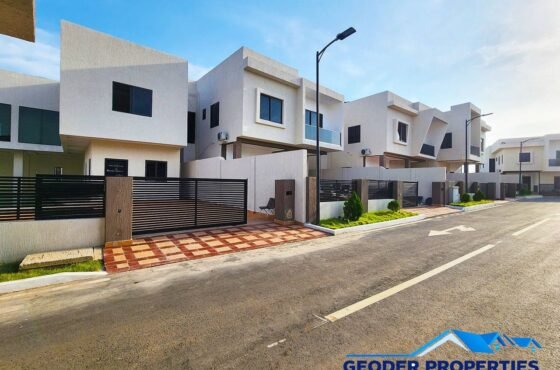 Three, Four & Five (3,4 & 5) Bedrooms all en – suite